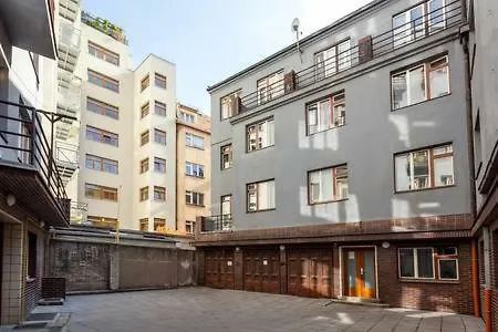 Old Town Apartman